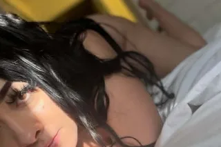 Horny pussy wants to play with you - Image 2